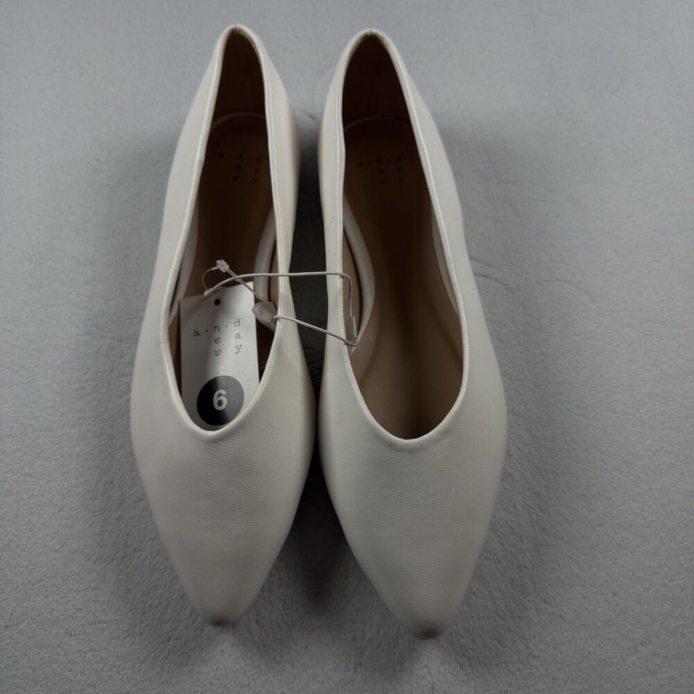 andeawy Women's Pointed Leather Toe Slip On Shoes Sise 6 Color White New